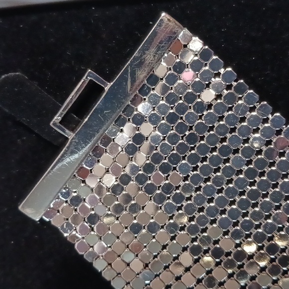 GUESS ⚜️ Liquid Silvertone Bracelet ⚜️👑⚜️ - Picture 4 of 8